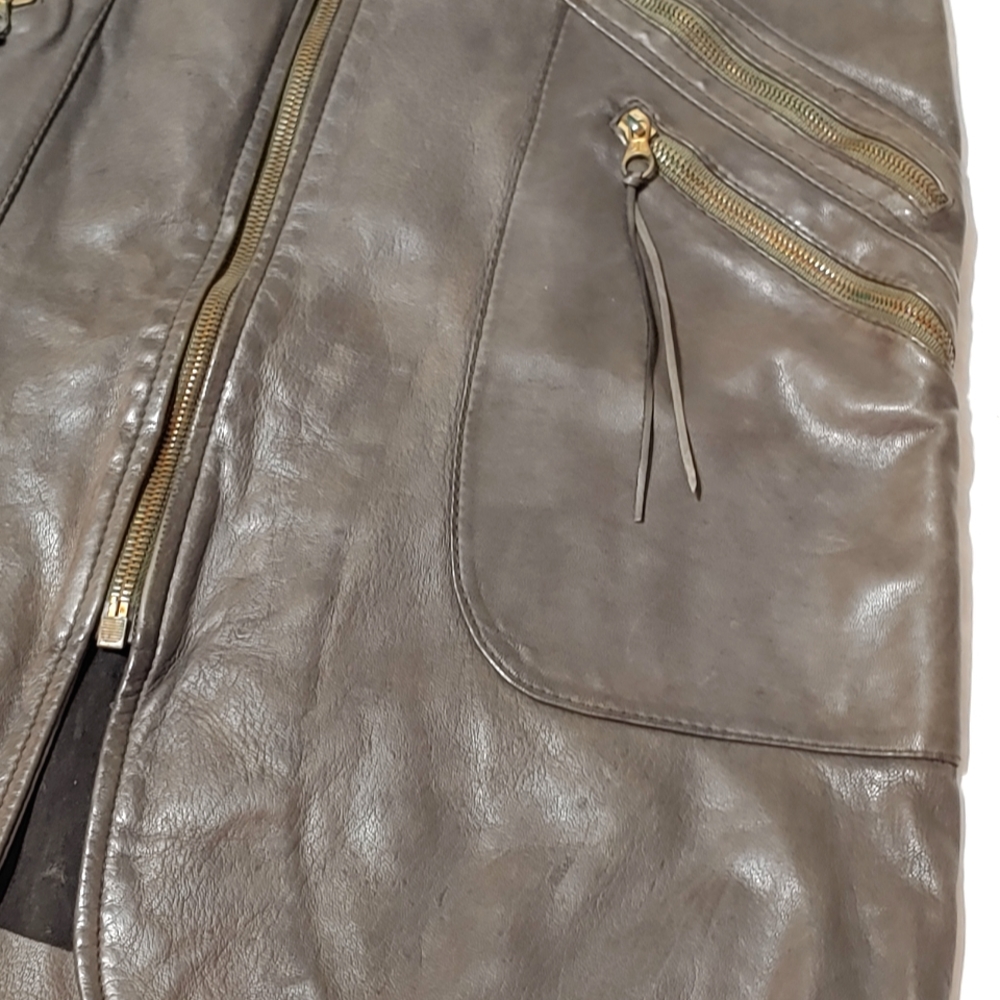 Women's Custom Designed Dark Green Leather Pencil Skirt - Picture 4 of 10